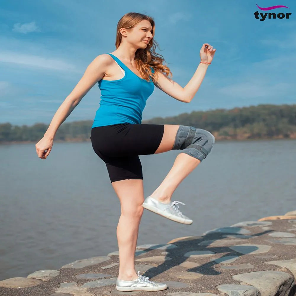 Tynor Knee Cap With Rigid Hinge ( D-06)