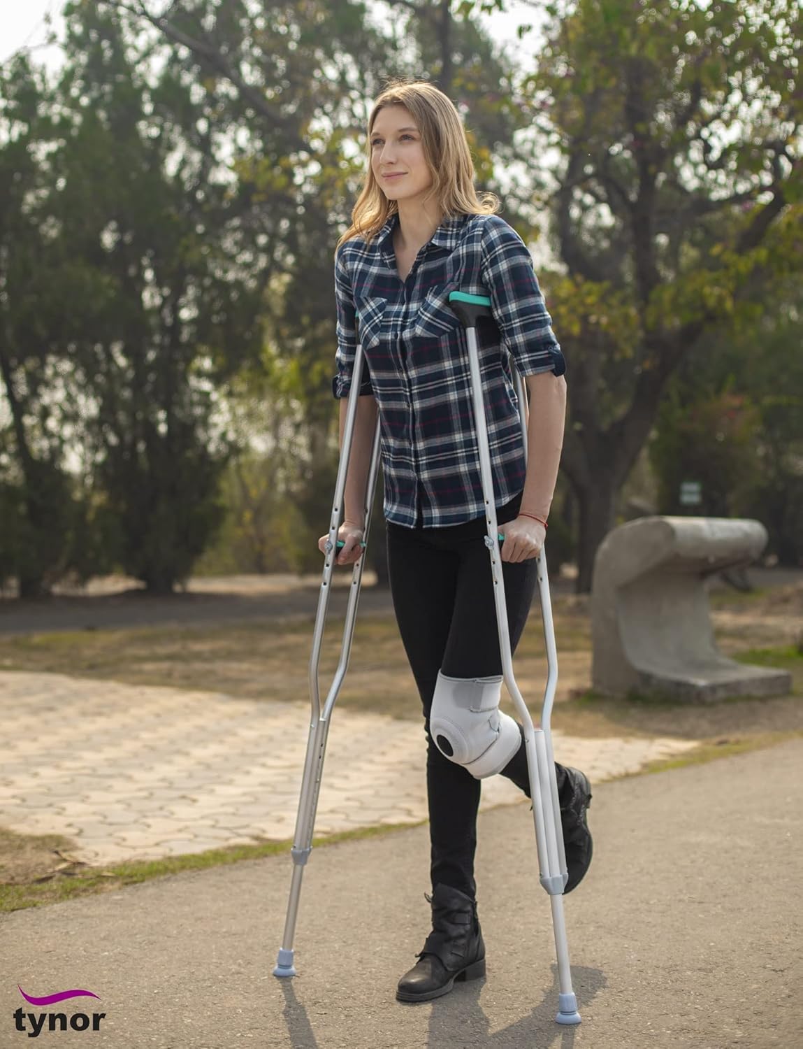 Tynor Axillary Crutch Pair ( L-21 )