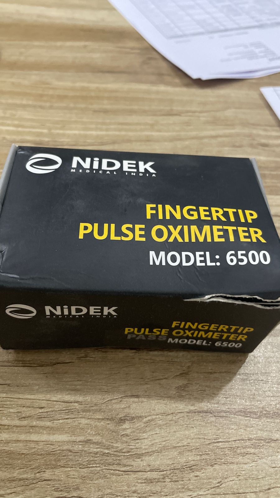 Fingertip Pulse Oximeter: Nidek 6500