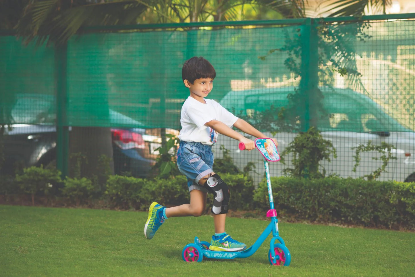 Tynor Knee Wrap Hinged Neo Child ( J-15 )